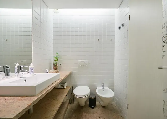 Bridge River @ Parque Nacoes Apartment Lisbon